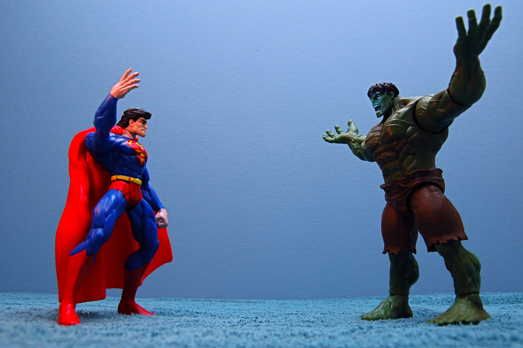 Superman vs The Incredible Hulk. You've Waited Long Enough. - Willy Nilly  Review